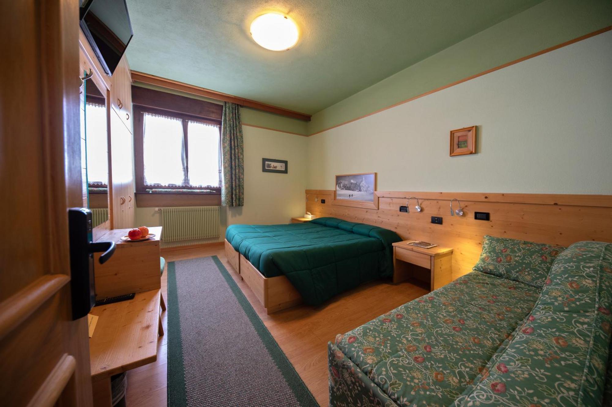 Albergo Venezia Passo Rolle Dış mekan fotoğraf