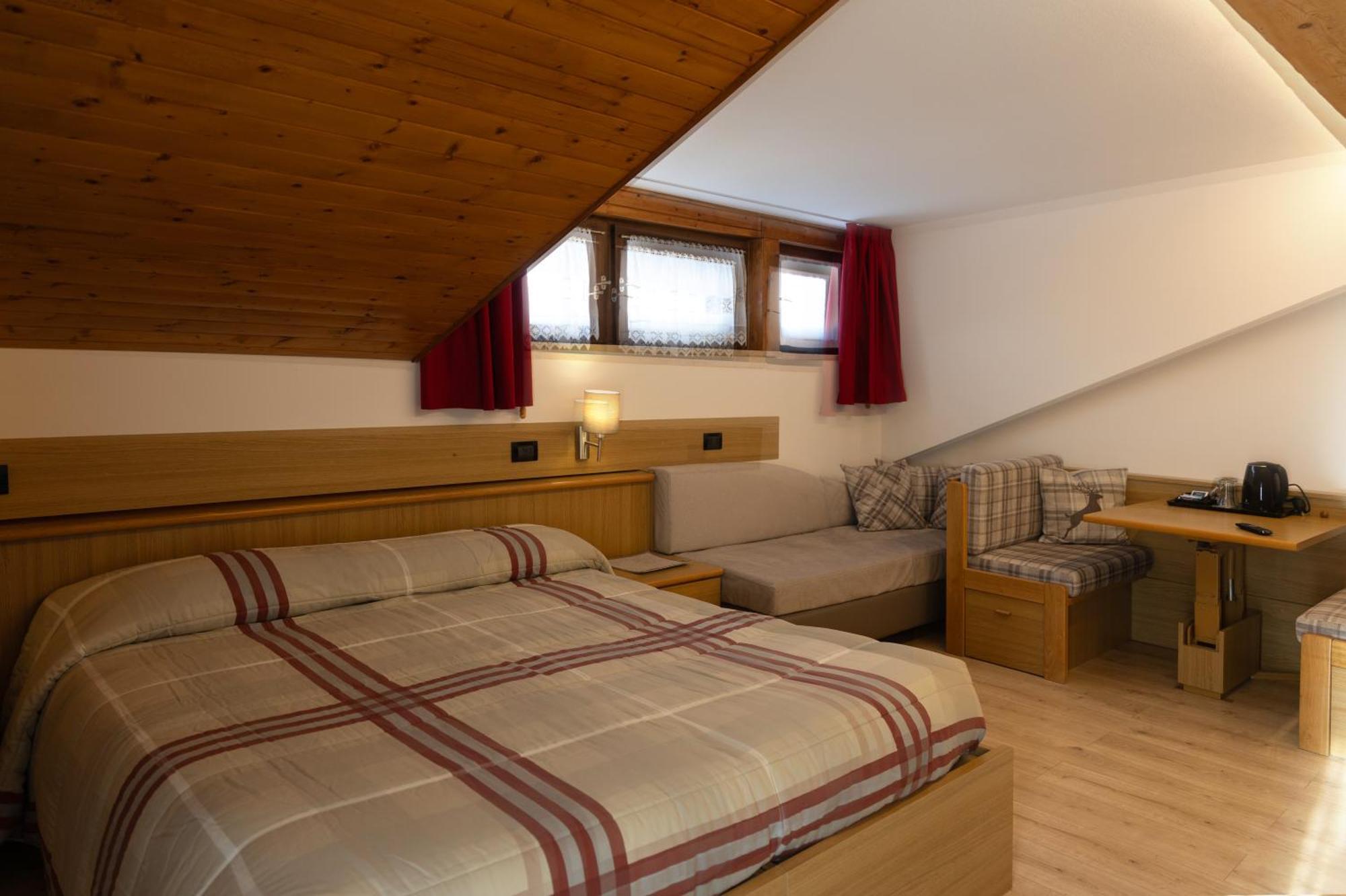 Albergo Venezia Passo Rolle Dış mekan fotoğraf