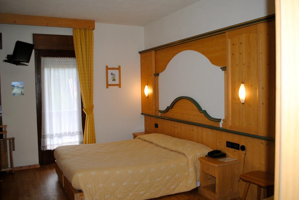 Albergo Venezia Passo Rolle Dış mekan fotoğraf