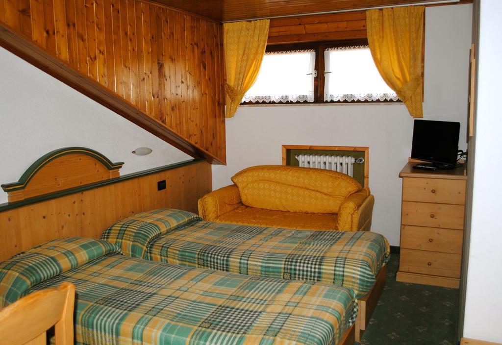 Albergo Venezia Passo Rolle Dış mekan fotoğraf