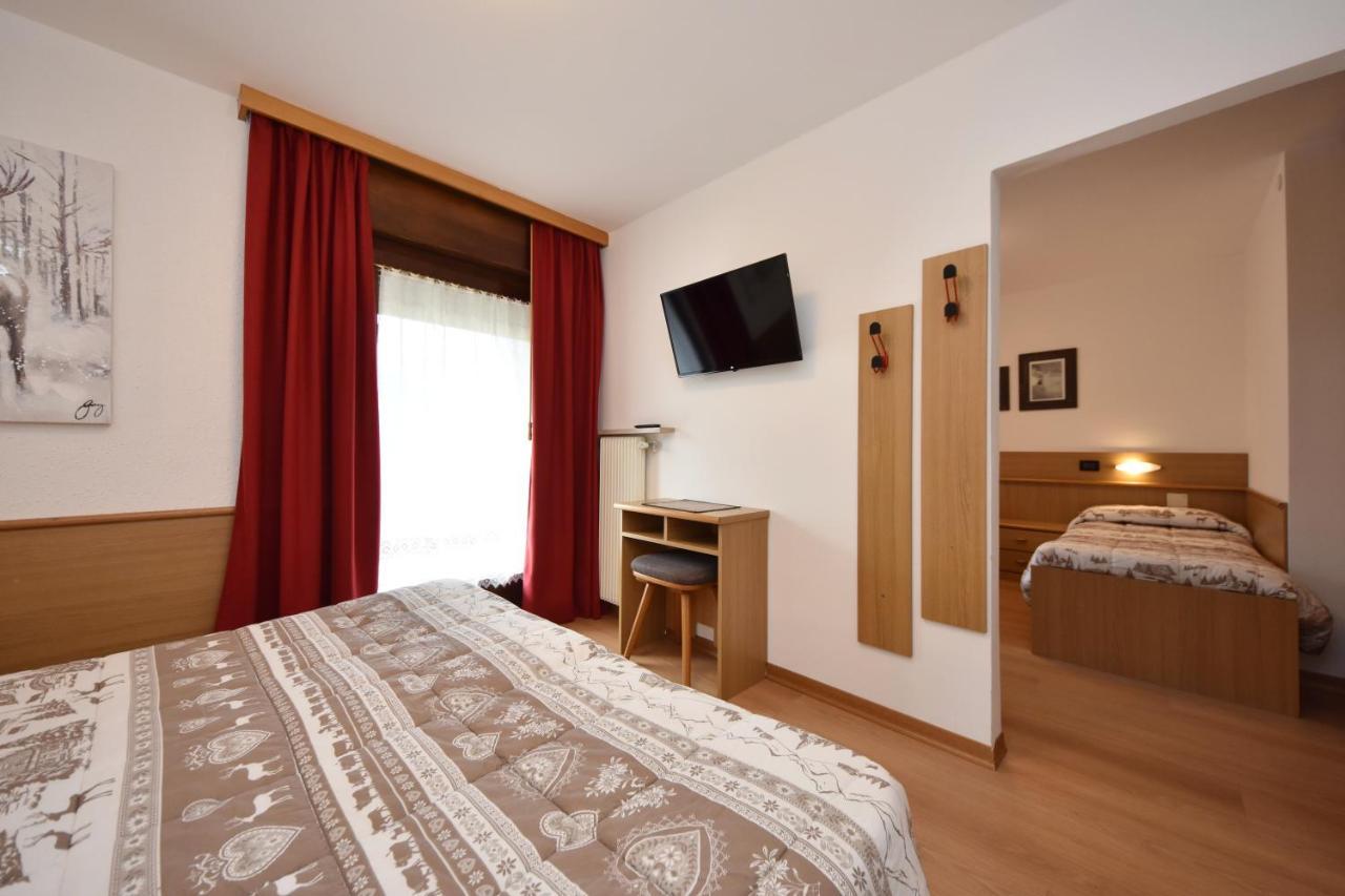 Albergo Venezia Passo Rolle Dış mekan fotoğraf